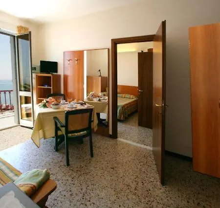 Palm 3* Diano Marina