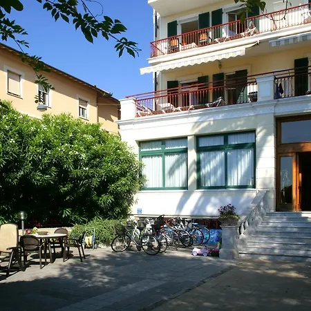 Aparthotel Palm *