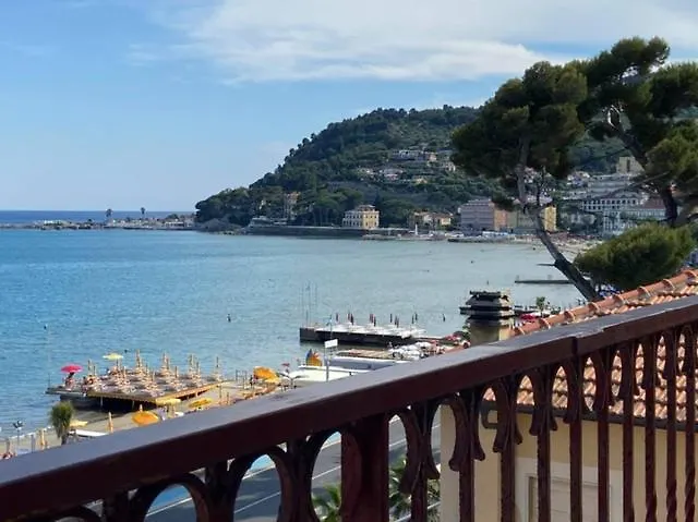 Apartmanhotel Palm 3*